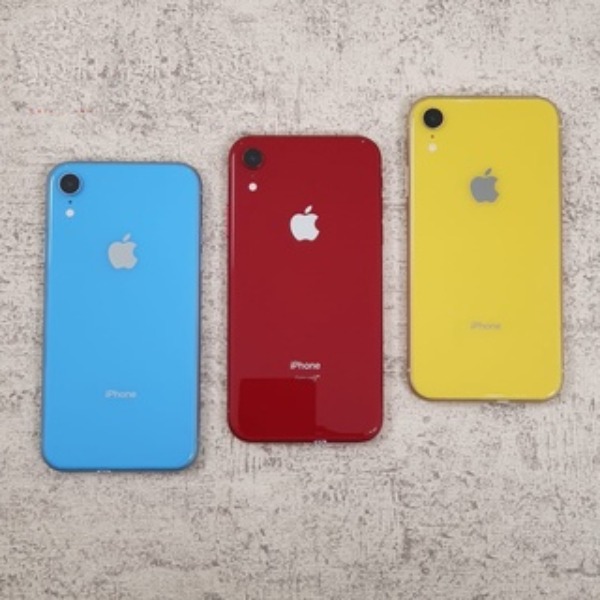 IPHONE XR 64GB Second Fullset Original Mulus / Like new